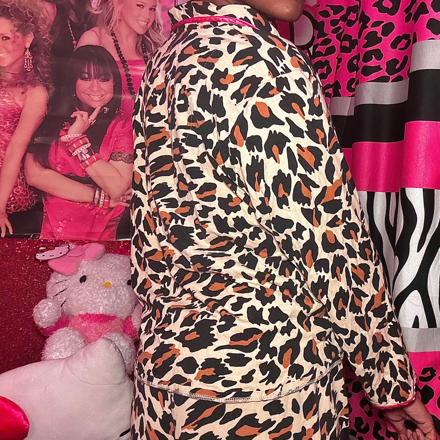 (L) Betseyville Leopard Pajamas Set