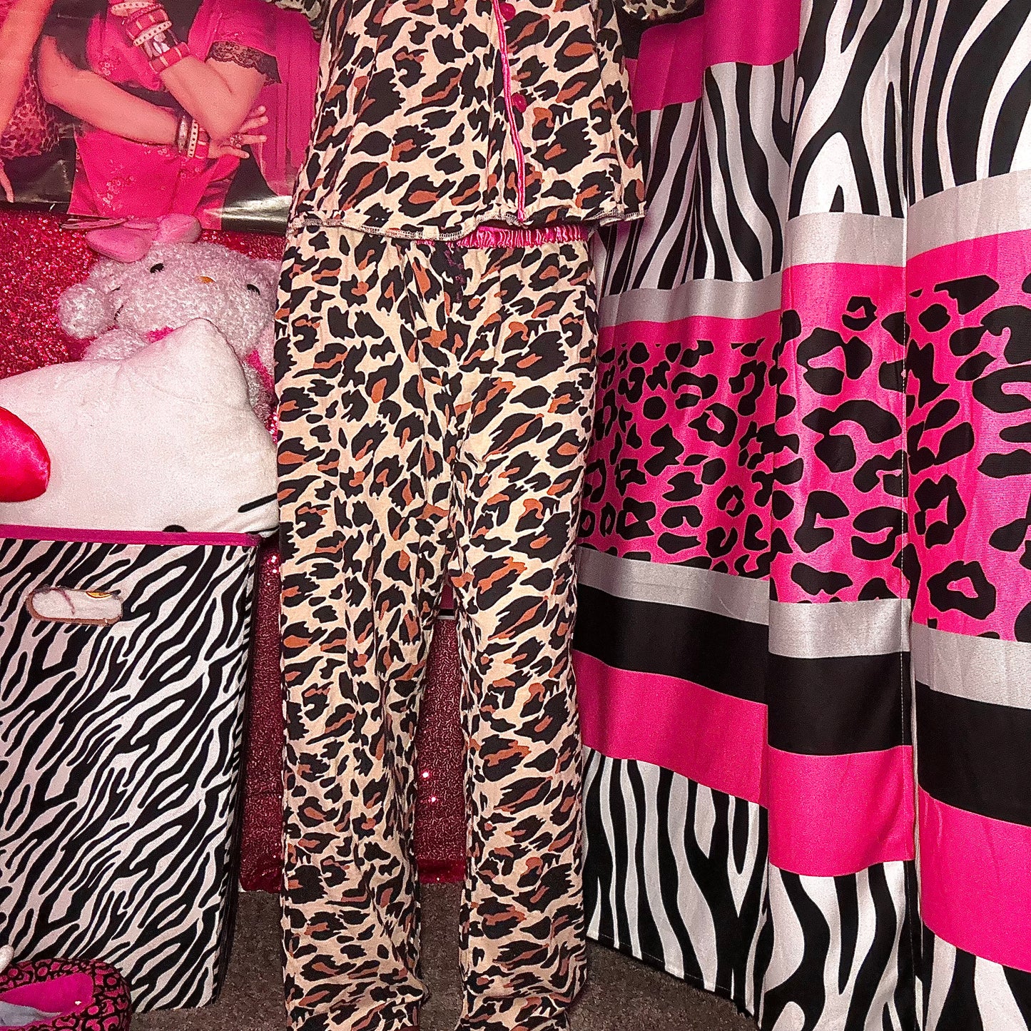 (L) Betseyville Leopard Pajamas Set