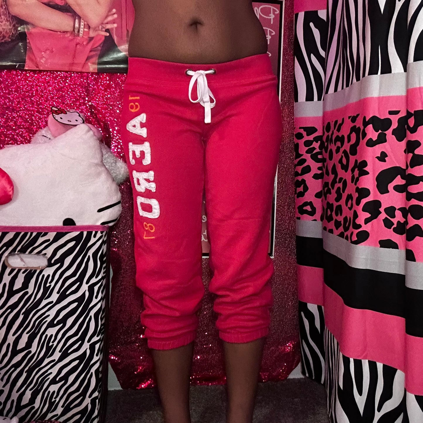 (M) Aeropostale Pink Capri Sweatpants