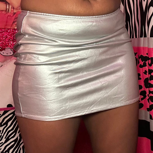 (XL) Chrome Mini Skirt