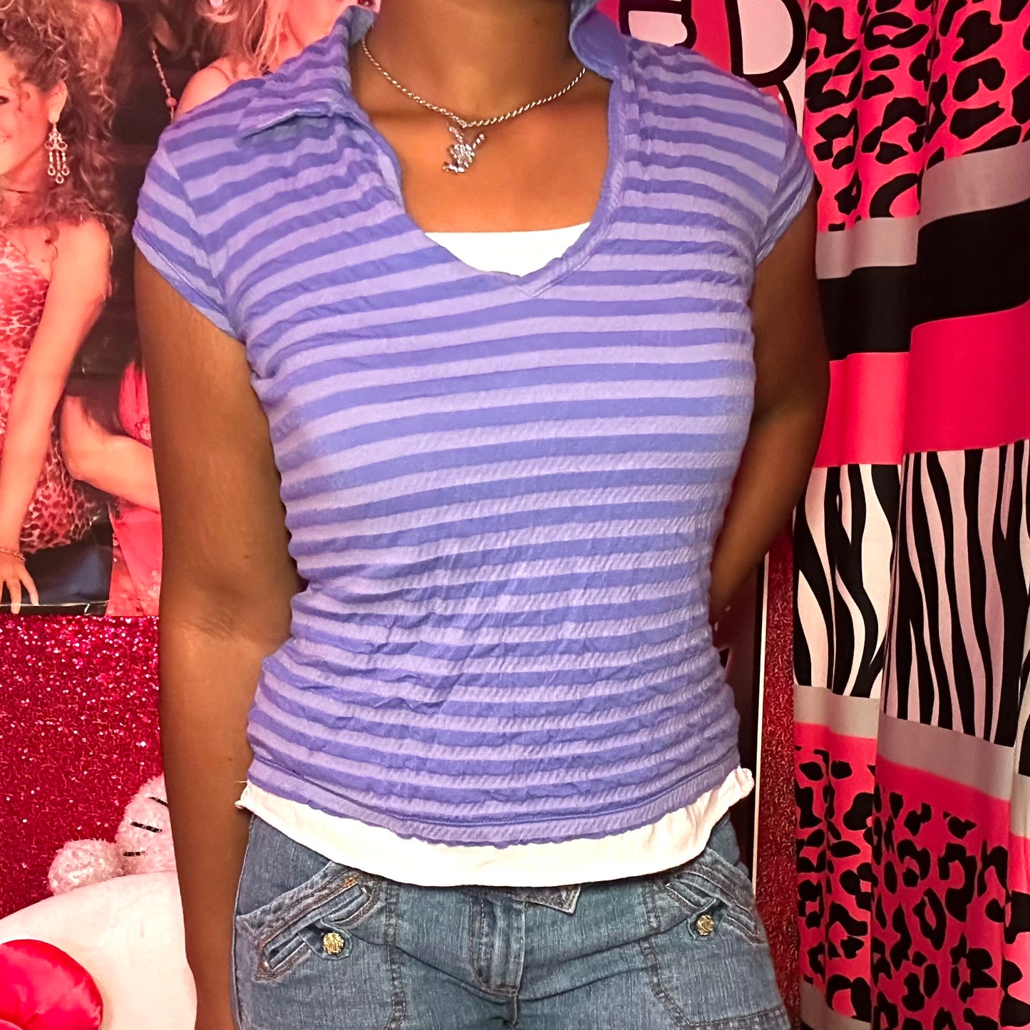 (M) Striped V Neck Top